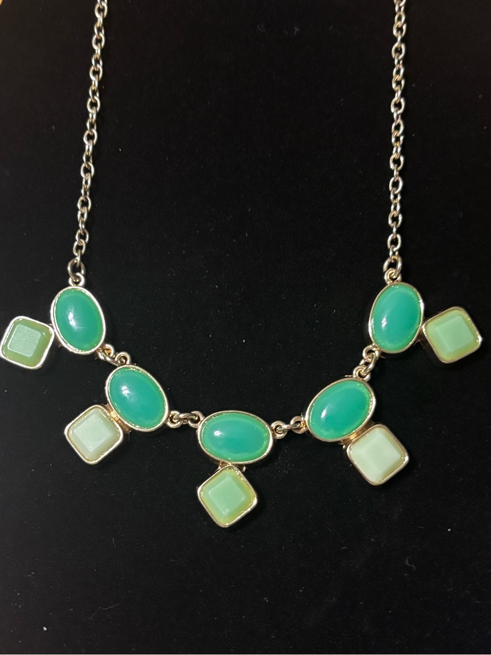 Liz Claiborne Teal‎ and Mint Statement Necklace